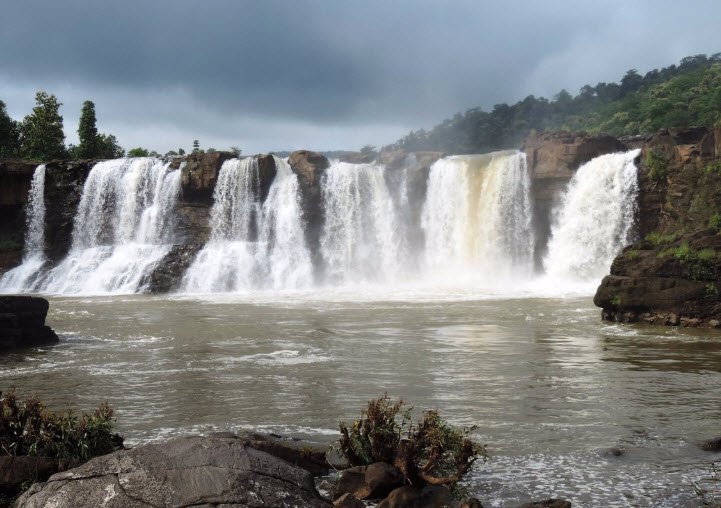 Gira Falls, Navsari, Gujarat - Vushii.com Gira Falls, Navsari, Gujarat - Vushii.com